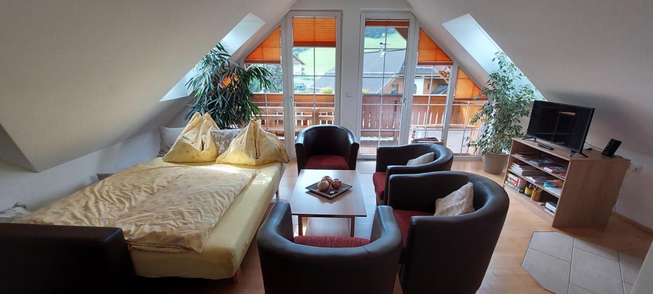 Penthouse Aineckblick Apartment Sankt Margarethen im Lungau Exterior photo