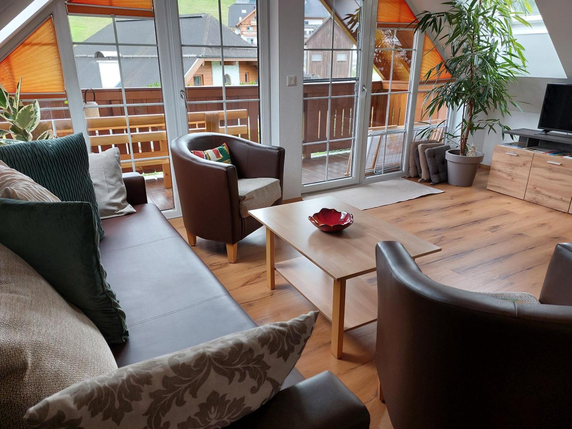 Penthouse Aineckblick Apartment Sankt Margarethen im Lungau Exterior photo